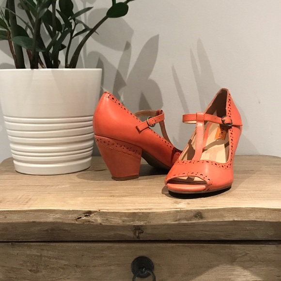 🐚 Miz Mooze Coral T Strap Heels - Picture 1 of 6